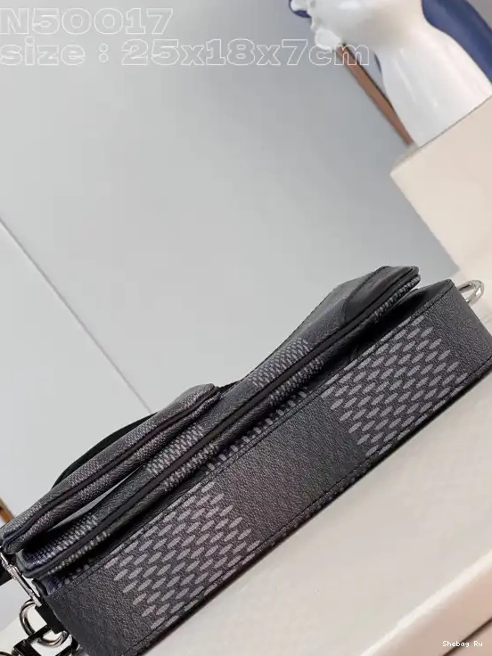 VUITTON LOUIS MESSENGER TRIO 0517